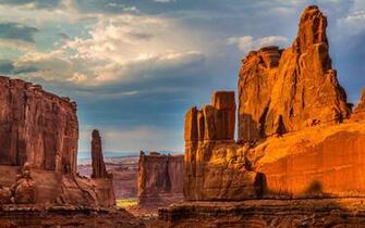 Canyon Wallpaper Top Background