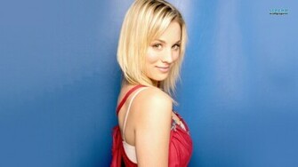 Collection HD Wallpaper Beautiful Kaley Cuoco