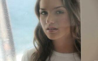 Tori Black HD Wallpaper