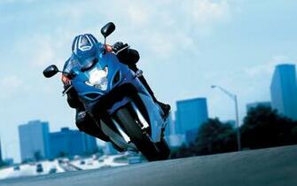 Suzuki Gsx 650f Action Wallpaper HD