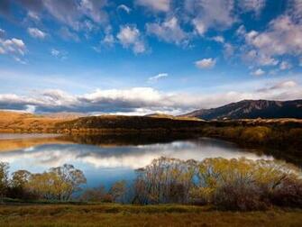 Beautiful New Zealand Natur Landschaft Berge Fluss Blauer Himmel