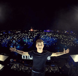 Martin Garrix Dj Wallpaper
