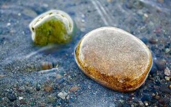 Rocks On Water Desktop Wallpaper