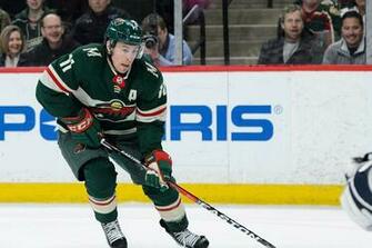 Zach Parise Out With Broken Sternum Because Why The Hell Not