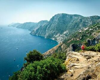 Rave Run Positano Italy Runner S World