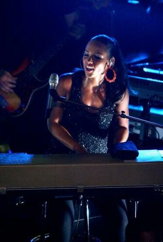 Alicia Keys Wallpaper Best Pictures