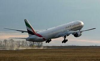 Boeing Of Emirates Airlines Aircraft Wallpaper
