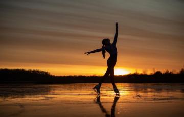 Wallpaper Girl Sunset Pose Mood Ice Figure Skating Skates
