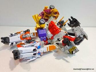 Transformers Generations Combiner Wars Superion In Hand Image