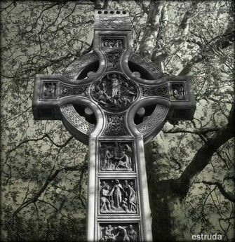 Celtic Cross By Estruda