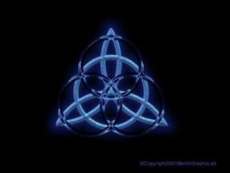 Trinity Celtic Knot Wallpaper