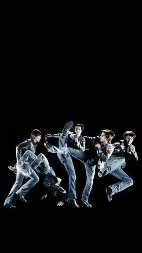 Tom Cruise Going Crazy iPhone Wallpaper