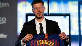 Clement Lenglet Fc Barcelona Futbolista Frances Wallpaper