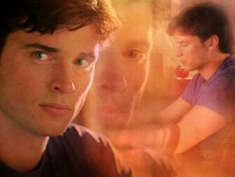 Related Pictures Clark Kent Tom Welling Smallville iPad Wallpaper