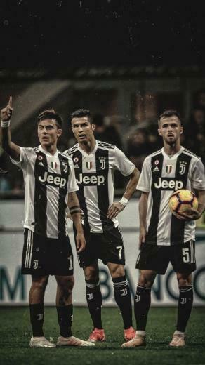 Paulo Dybala Cristiano Ronaldo Miralem Pjanic Cosa C Di