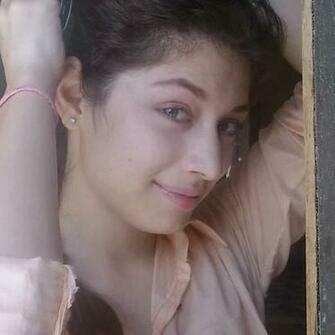 Sidra Batool Wallpaper