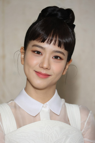 Blackpink S Jisoo Looked Like A Modern Day Audrey Hepburn At
