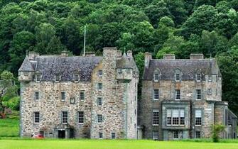 Old Stone Mansion Wallpaper