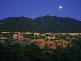 Attractions Vol Moonrise Over Santa Fe New Mexico Wallpaper