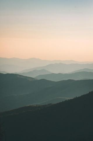 Minimalist iPhone Pictures Image