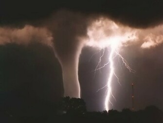 Thunderstorms Wallpaper