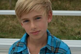 Johnny Orlando Photos Pictures Stills Image Wallpaper Gallery