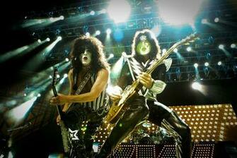 Kiss Heavy Metal Rock Bands Concert Guitar W Wallpaper Background