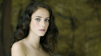 Kaya Scodelario Background Wallpaper High Definition Quality