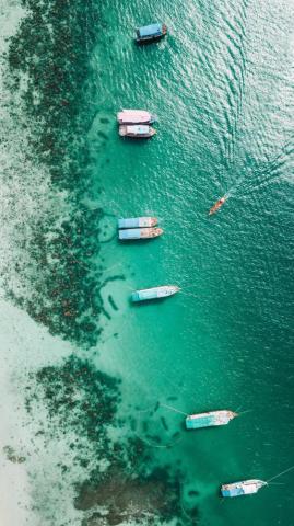 Wallpaper Shore Boats Sandbar Ocean Moored