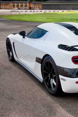 Koenigsegg Agera R Wallpaper 1080p Red White