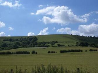 English Countryside Wallpaper