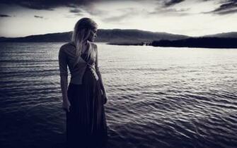 Lna Peacefulness Tranquility Late Night Alumni Sea Girl Mood