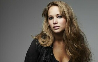 Famous Actress Jennifer Lawrence Wallpaper An