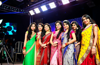 Bollywood Girls Wallpaper