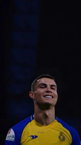 Ronaldo Al Nassr Wallpaper In Cristiano