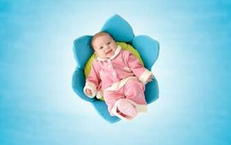 Cute Newborn Baby Wallpaper HD