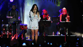 Lana Del Rey Est Confirmada No Lollapalooza Diz Site