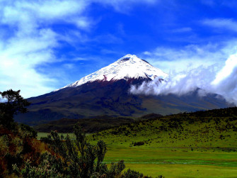 Ecuador Background Wallpaper