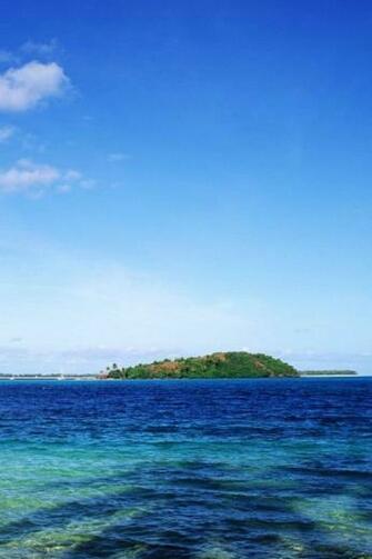 iPhone Wallpaper Small Island Scenery Photos Size