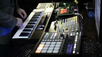 Native Instruments Wallpaper