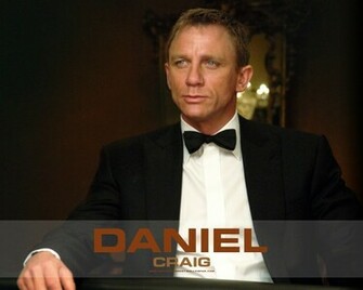 Chatter Busy Daniel Craig Wallpaper