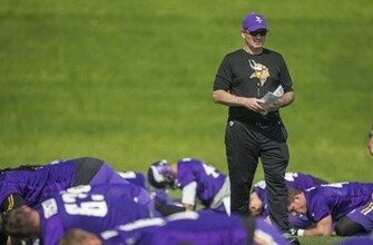 May Eden Prairie Mn Usa Minnesota Vikings Head Coach Mike