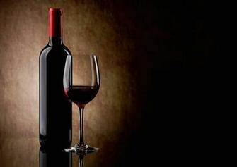 Wallpaper Red Wine Glass And Bottle