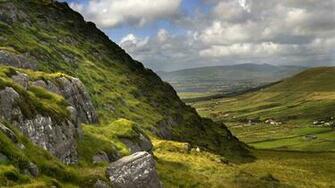 Irish Landscape Town Wallpaper Top