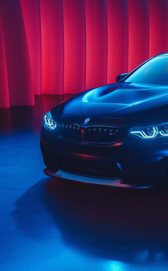 Enjoy A Luxurious Combination Of Phone And Automobile