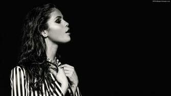 Selena Gomez Wallpaper