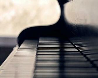 Piano Wallpaper
