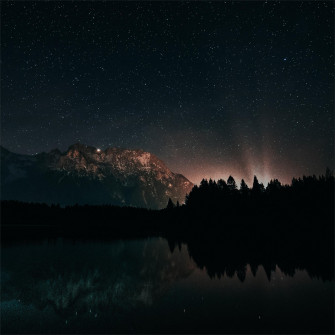 Starry Astronomy Night 4k iPad Pro Wallpaper