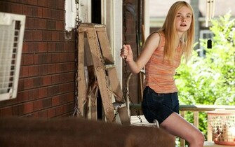 Elle Fanning Wallpaper