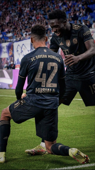 Pin Di Kb9 Su Wallpaper Football